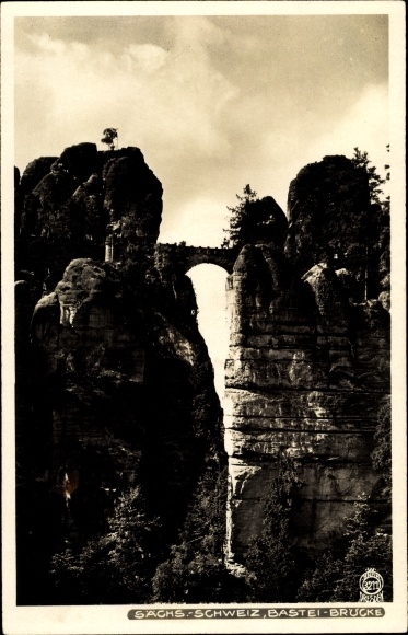 PC Lohmen in the Elbe Sandstone Mountains, bastion, nice detailed view