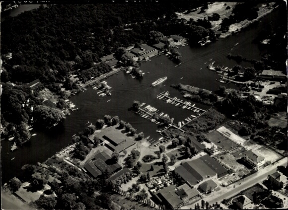 Ak Berlin Zehlendorf Wannsee, Blick auf den Wannsee mit der Halbinsel Schwanenwerder und dem Y...