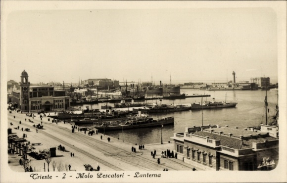 Ak Triest Trieste Friuli Venezia Giulia, Molo Pescatori, Lanterna, Hafen, Dampfschiffe