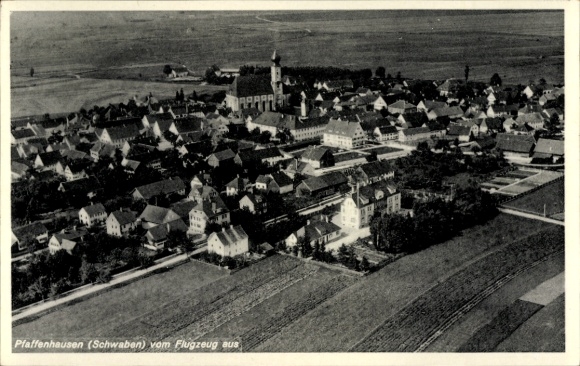 Ak Pfaffenhausen in Oberschwaben Unterallgäu, Luftaufnahme