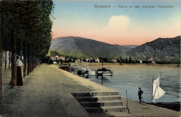 Postcard Boppard Rhine, steamer pier, boy on the bank