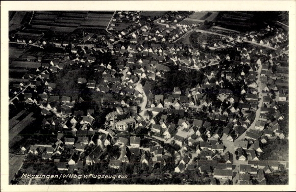 Ak Mössingen in Württemberg, luchtfoto van veel huizen, landschapsfoto