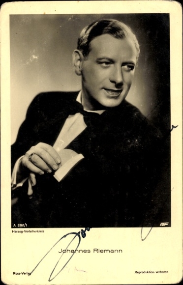 Postcard actor Johannes Riemann, Ross Verlag A 3361 1, portrait, autograph