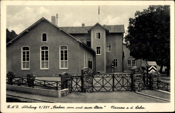 Postcard Nassau in the Rhein Lahn district, RAD department 4/251, Freiherr vom und zum Stein, entrance gate