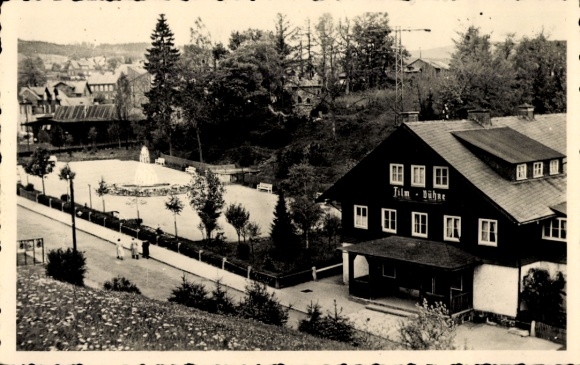 Postcard Schmiedefeld am Rennsteig Suhl Thuringia, film stage at Georg-Schumann-Platz