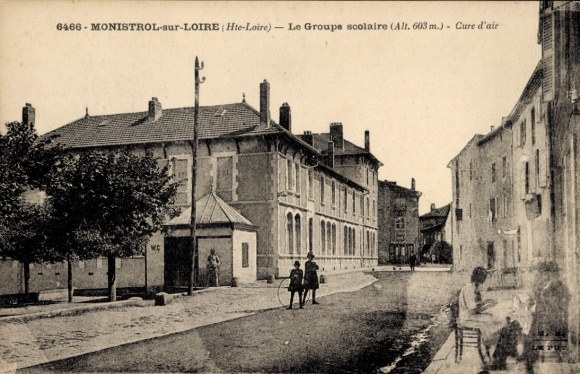 Ak Monistrol sur Loire Haute Loire, Le Groupe Scolaire