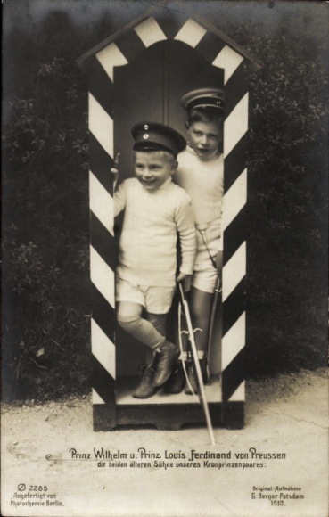 Ak Die ältesten Söhne des Kronprinzenpaares, Prinz Wilhelm, Prinz Louis Ferdinand, PH 2285