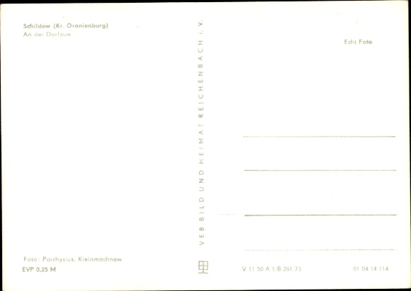 Ak Schildow in der Mark, An der Dorfaue, kerk, postmijlzuil