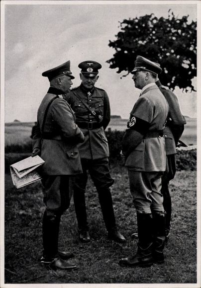 Sammelbild Adolf Hitler, Werner von Fritsch, Werner von Blomberg, Sammelwerk Nr. 15 Bild 146