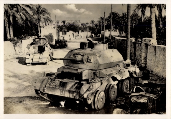 Foto Heinrich Hoffmann, Tobruk Libyen, Zerstörte englische Panzer, Mai 1941