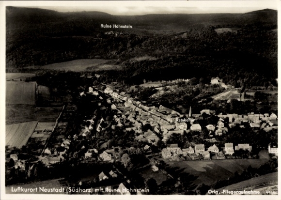 Ak Neustadt im Harz Harztor Thüringen, Ruine Hohnstein, Fliegeraufnahme