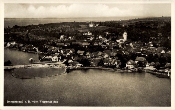 Ak Immenstaad am Bodensee, Luftaufnahme von Immenstaad, Bodensee, Häuser, Landschaft