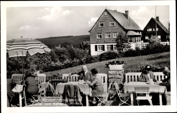 Ak Kipsdorf Altenberg im Erzgebirge, Kaffee Laubert, Gäste an Tischen