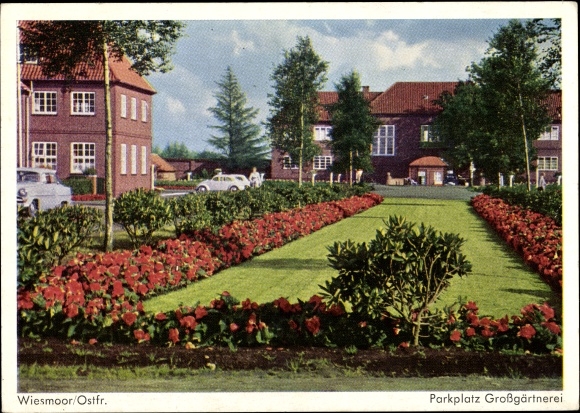 Postcard Wiesmoor in Ostfriesland, large garden center car park, town hall square