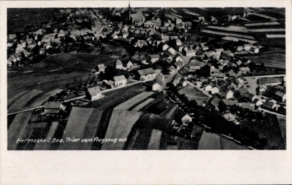 Postcard Hermeskeil in the Hunsrück, aerial photograph of Trier, houses, fields, aircraft photograph