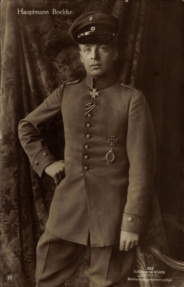 Ak Jagdflieger Oberleutnant Oswald Boelcke, Pour le Mérite, Eisernes Kreuz, Sanke 363