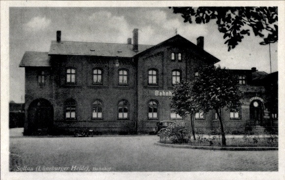 Ak Soltau Lüneburger Heide Niedersachsen, Bahnhof, Straßenseite