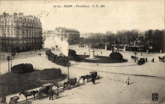 Postcard Dijon Côte d'Or, Place Darcy, carriage, railway