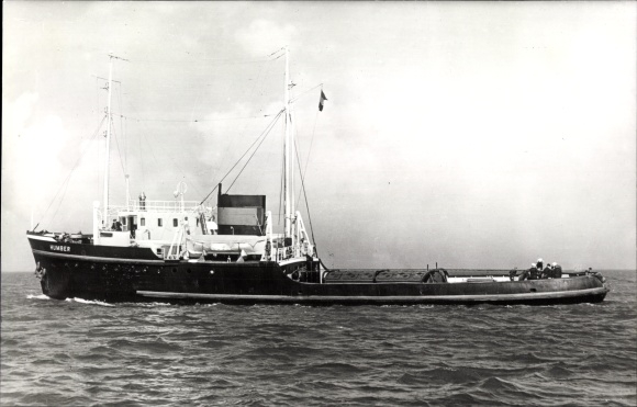 Postcard tugboat MT Humber, L. Smit &amp; Co., International Sleepdienst