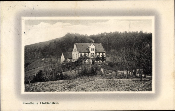 Passepartout PC Heldenstein in Upper Bavaria, Forsthaus