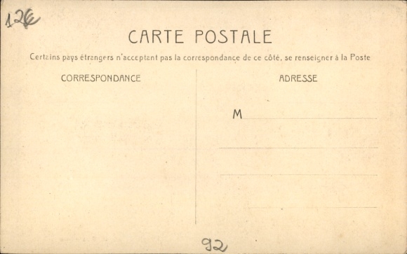Postcard Courbevoie Hauts de Seine, 7 La Rue de Bezons, Place Charras, old street view