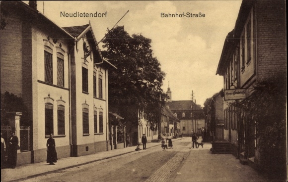 KP Neudietendorf w Turyngii, Bahnhofstrasse