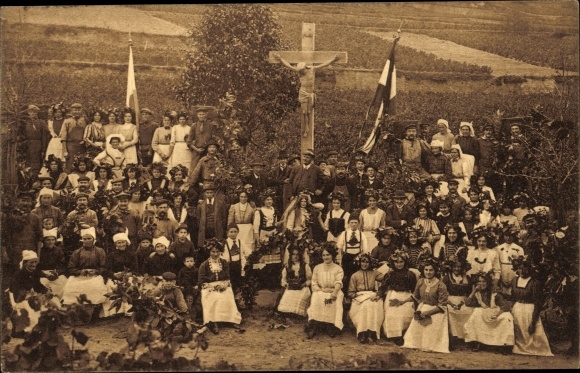 Postcard Deidesheim in the Bad Dürkheim district, end of the 1911 harvest, winery commercial councilor Fritz Eckel