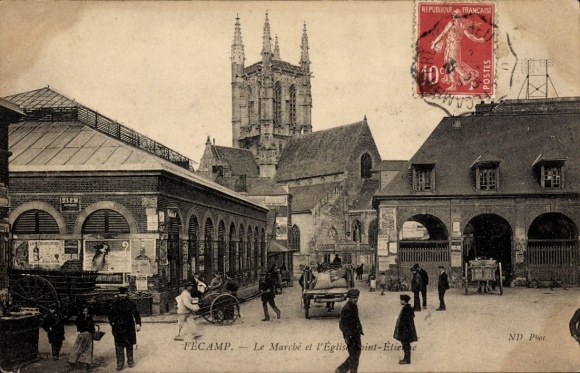 Ak Fécamp Seine Maritime, Markt, Kirche, historische Architektur, Menschen auf der Straße