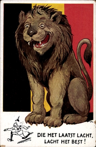 Artist Postcard Die het laatst laughs, het laughs best, laughing lion, fleeing Kaiser Wilhelm II