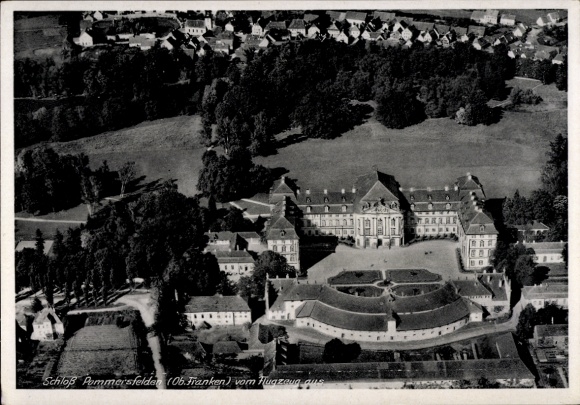 Ak Pommersfelden in Oberfranken, Fliegeraufnahme