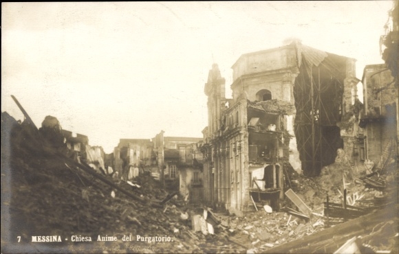 Ak Messina Sicilia Sicilië, verwoeste huizen, Chiesa Anime del Purgatorio, aardbeving 1908
