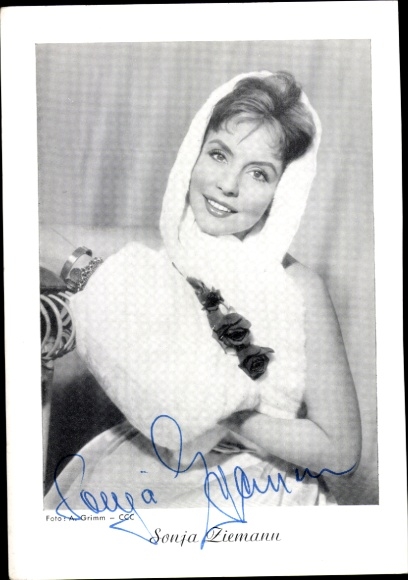 Postcard actress Sonja Ziemann, portrait, autograph