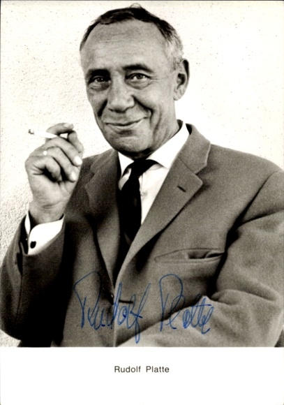 Ak Schauspieler Rudolf Platte, Portrait mit Zigarette, Autogramm