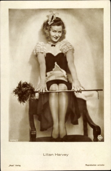 Ak Schauspielerin und Sängerin Lilian Harvey, Portrait, Ufa Film, Ross Verlag 5658 2