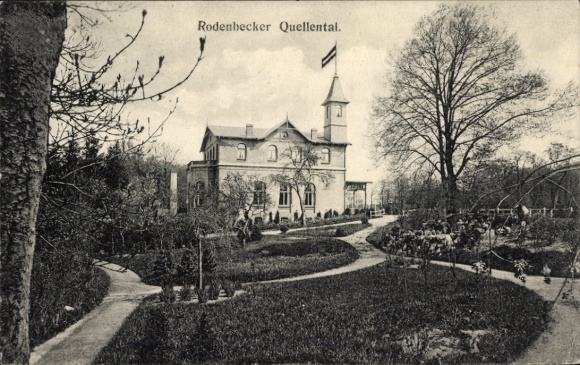 Postcard Hamburg Wandsbek Bergstedt, Rodenbeker Quellental, building, flag