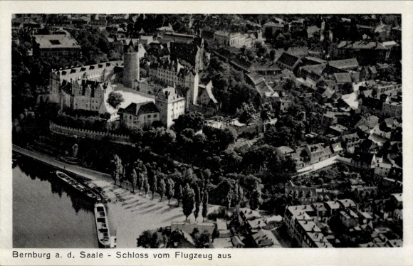 Postcard Bernburg an der Saale, aerial photograph of Bernburg Castle, city view, Saale, 1942