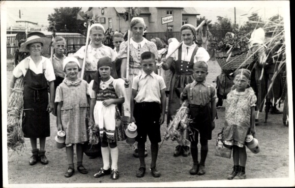 Foto Ak Kleinneuschönberg Olbernhau im Erzgebirge, Festumzug
