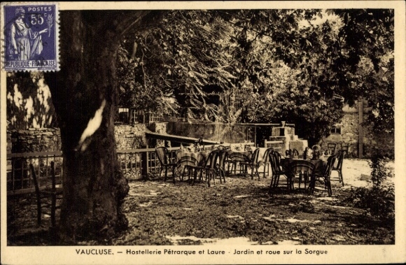 Ak Avignon Vaucluse, Sitzgelegenheiten, Baum, Hostellerie Pétrarque et Laure, Garten