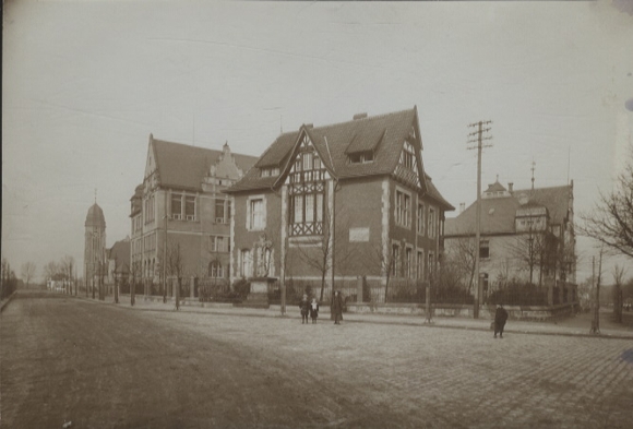 Original photo Rheine in Münsterland, NRW, Gymnasium, Petruskirche in the background, around 1900