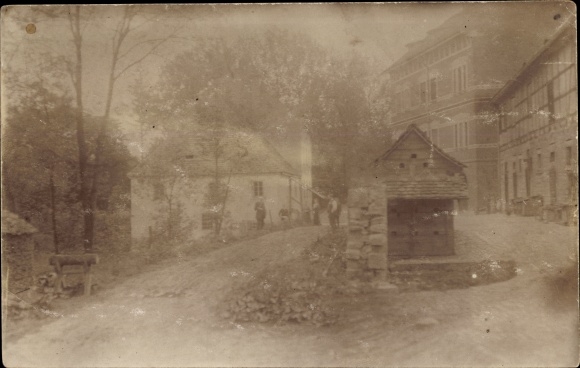 Foto Ak Roßlau an der Elbe Sachsen Anhalt, Straßenpartie, Passanten, Häuser