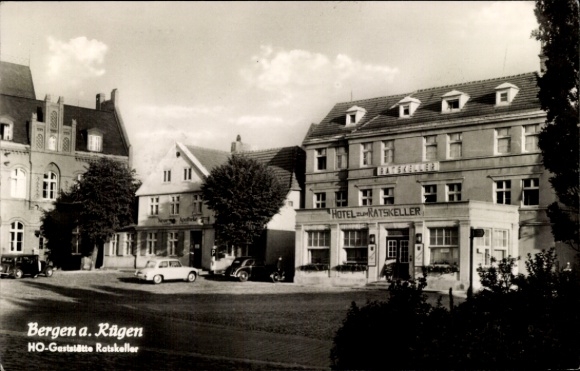 Ak Bergen auf der Insel Rügen, Bergen a. Rügen, HO-Gaststätte Ratskeller, BARSKELLER, HOTEL KA...