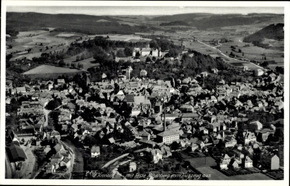 Ak Kronach in Oberfranken, Veste Rosenberg, Fliegeraufnahme