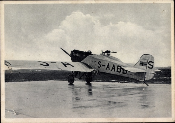 Postcard Junkers reconnaissance aircraft, Ju 53 K, Swedish fighter aircraft, S AABD