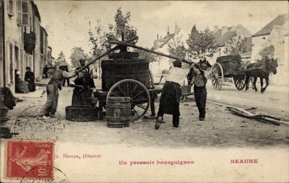 KP Beaune Côte d'Or, vue d'un Pressoir Bourguignon