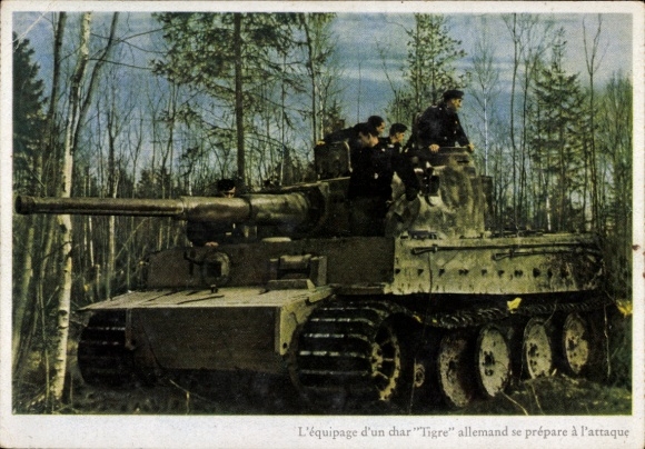 Postcard German Wehrmacht, Tiger tank, tank crew prepares for attack, WW2