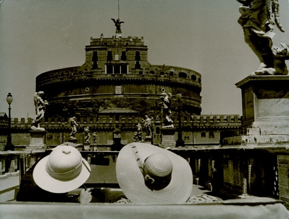 Photo Paul Wolff, Roma Rome Lazio, couple on vacation with car, Engelsburg