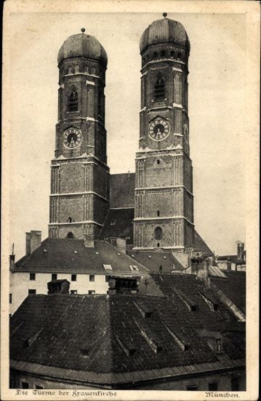 11 old PCs Munich, various views