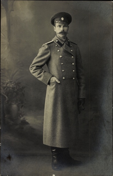Photo PC Estonia, Estonian soldier in uniform, standing portrait, peaked cap, I. WK