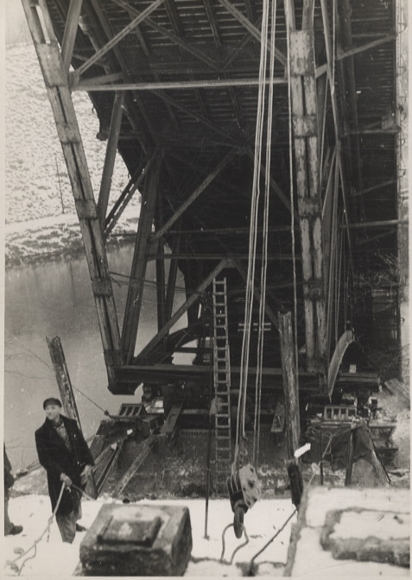 Original photo Berlin Neukölln, reconstruction, destroyed Mussehl Bridge over the Teltow Canal, 1945/46