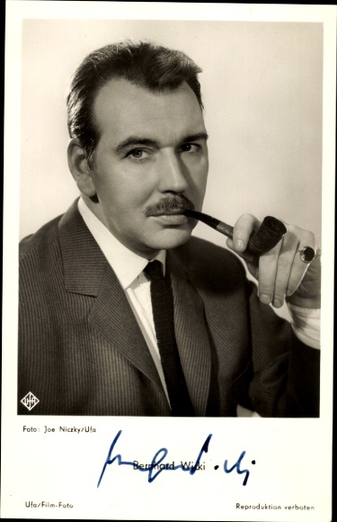 Postcard actor Bernhard Wicki, portrait, autograph